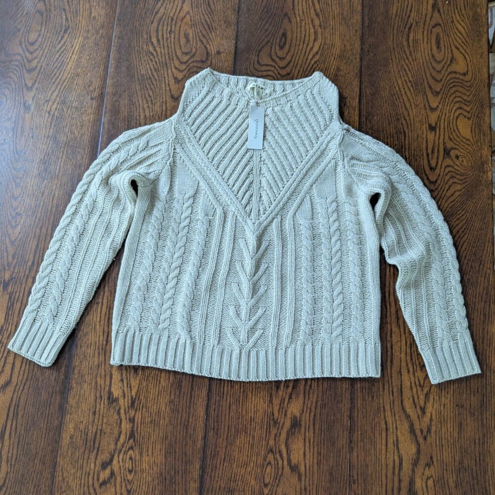 NWT Francesca's Miami Sweather Size Medium